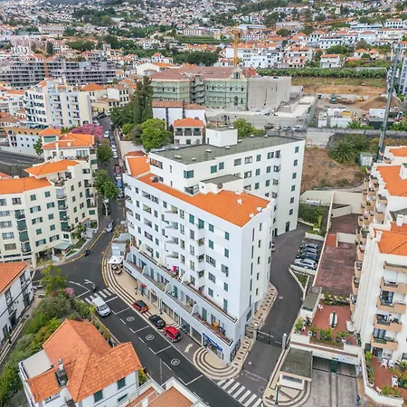 View Апартаменты *